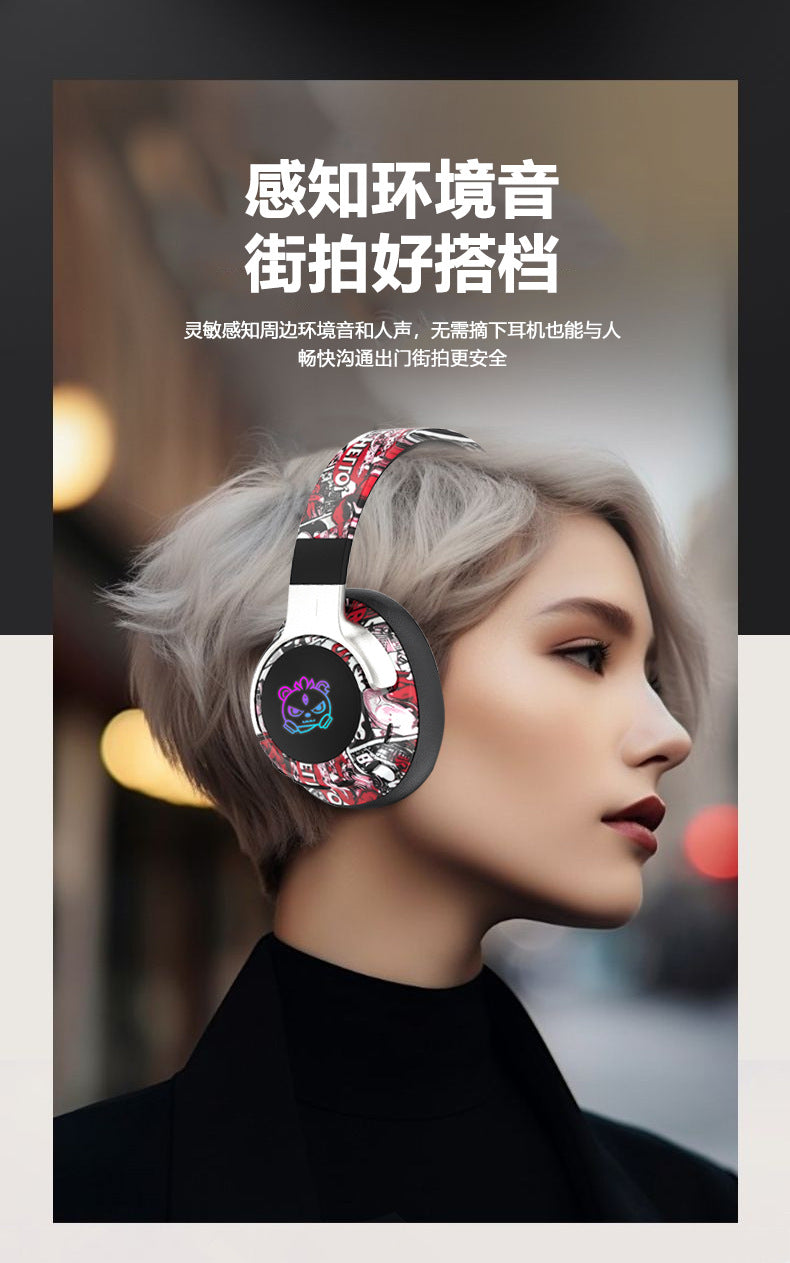 2026 Popular Bluetooth Headphones Over-Ear Headphones with Painted Graffiti Led Lighting 3D Seamless Earcups Private Model